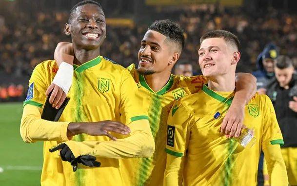 包含雷恩客场逆转胜利,继续追赶法甲争冠的词条 包含雷恩客场逆转胜利,继续追赶法甲争冠的词条