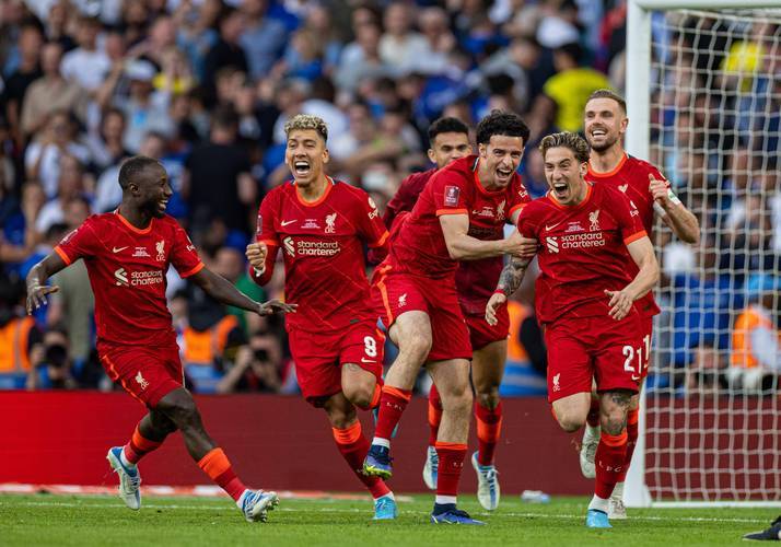 水晶宫主场小胜,球迷欢呼胜利来之不易 水晶宫主场小胜,球迷欢呼胜利来之不易