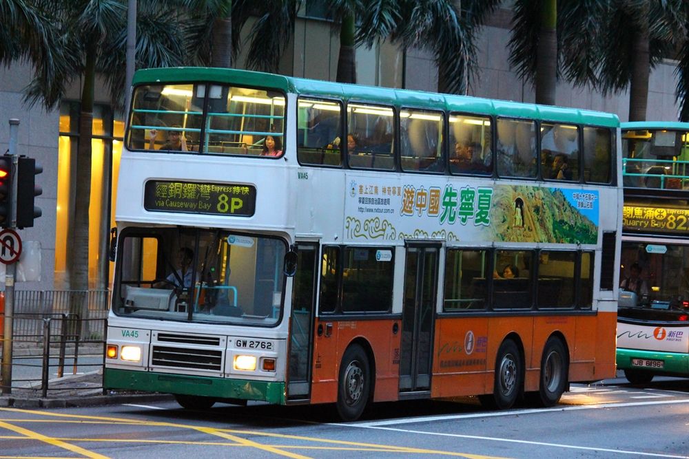 包含奥林比安获胜在望，冲刺联赛前列的词条