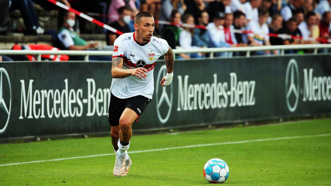 法兰克福球队防线稳固：强防守重于一切的简单介绍