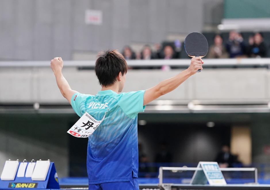 日本选手刷新世界记录,成为焦点 日本选手刷新世界记录,成为焦点