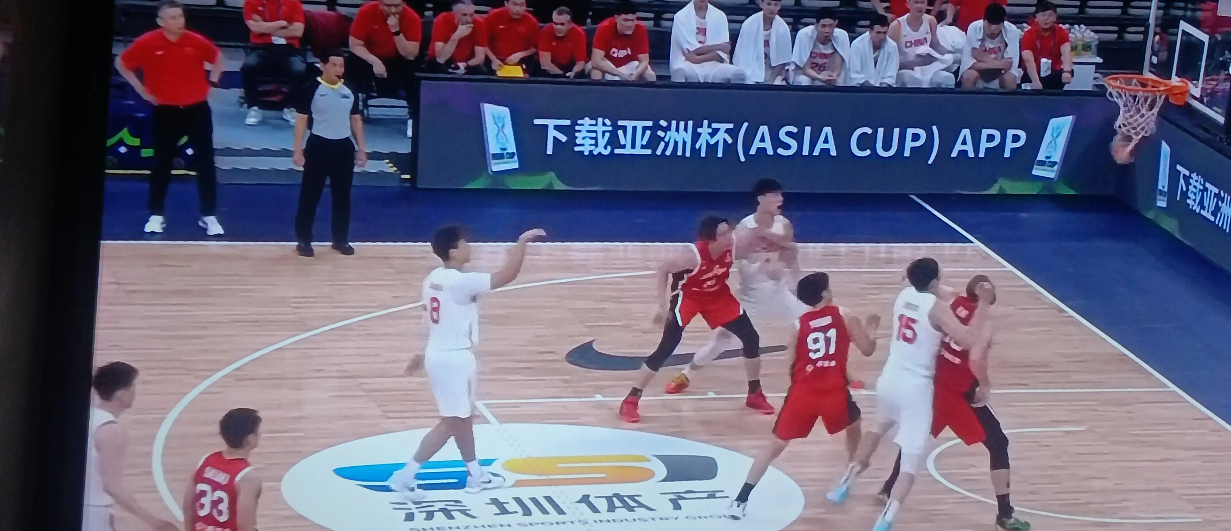 包含亚洲联赛上的激烈对抗令观众大呼过瘾的词条