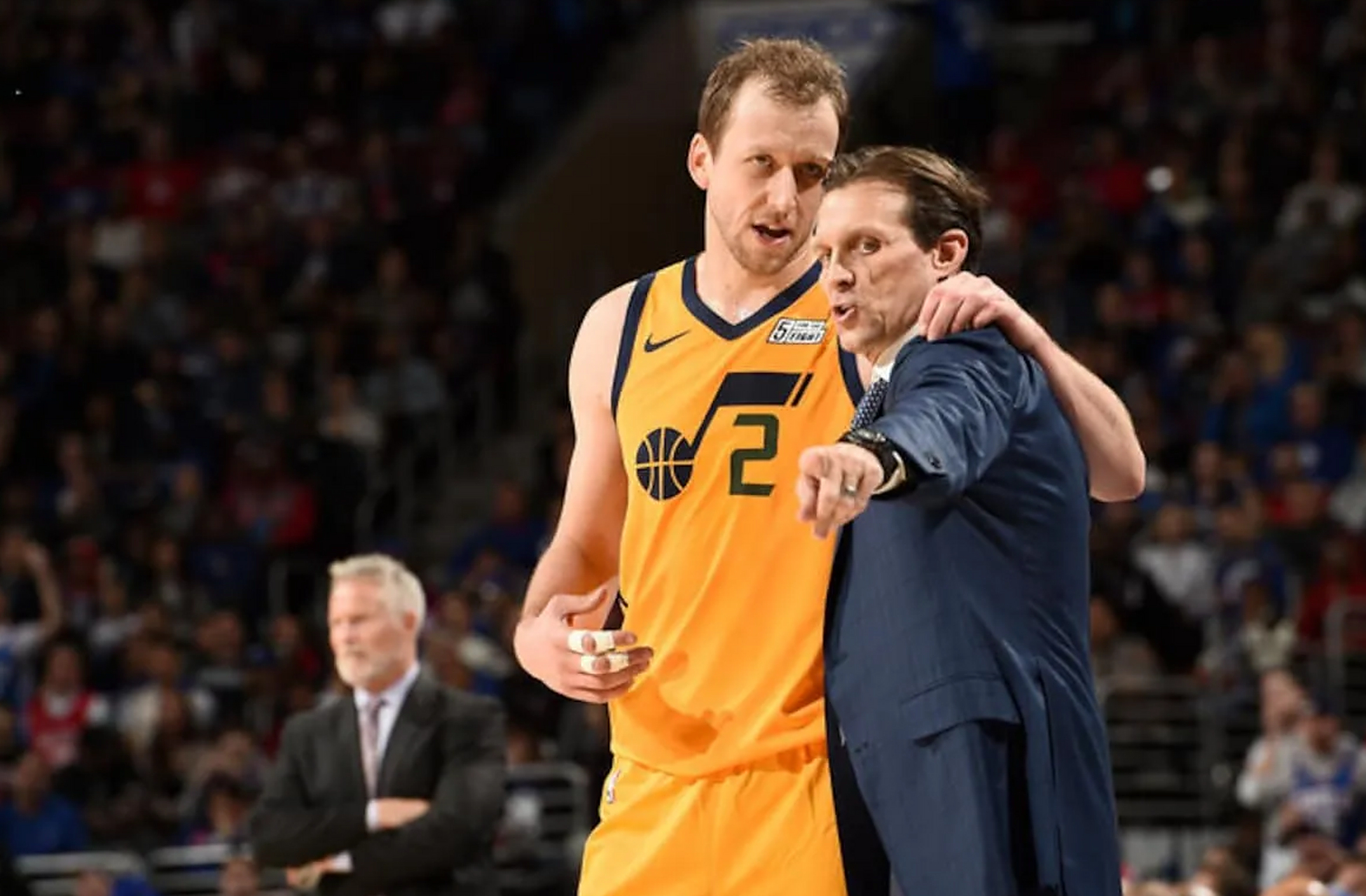 爵士队控卫梦幻表演，引领球队胜利的简单介绍