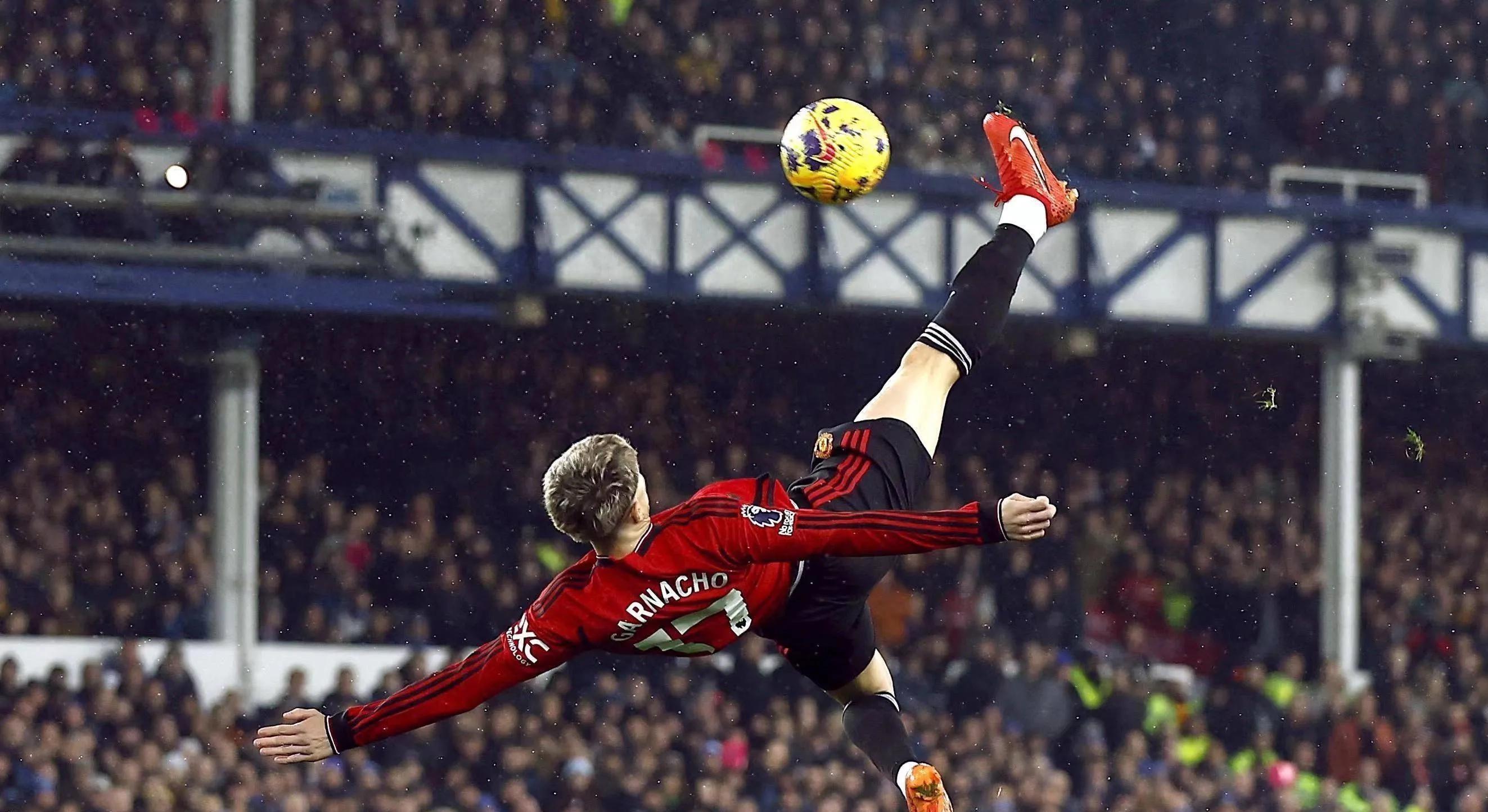 包含英超重磅对决：阿根廷迎战C罗，球迷沸腾的词条