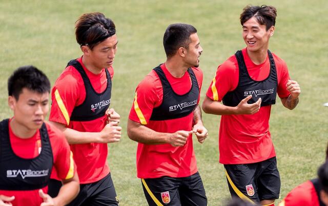 唯我独尊，凭借个人实力横扫对手，战绩亮眼