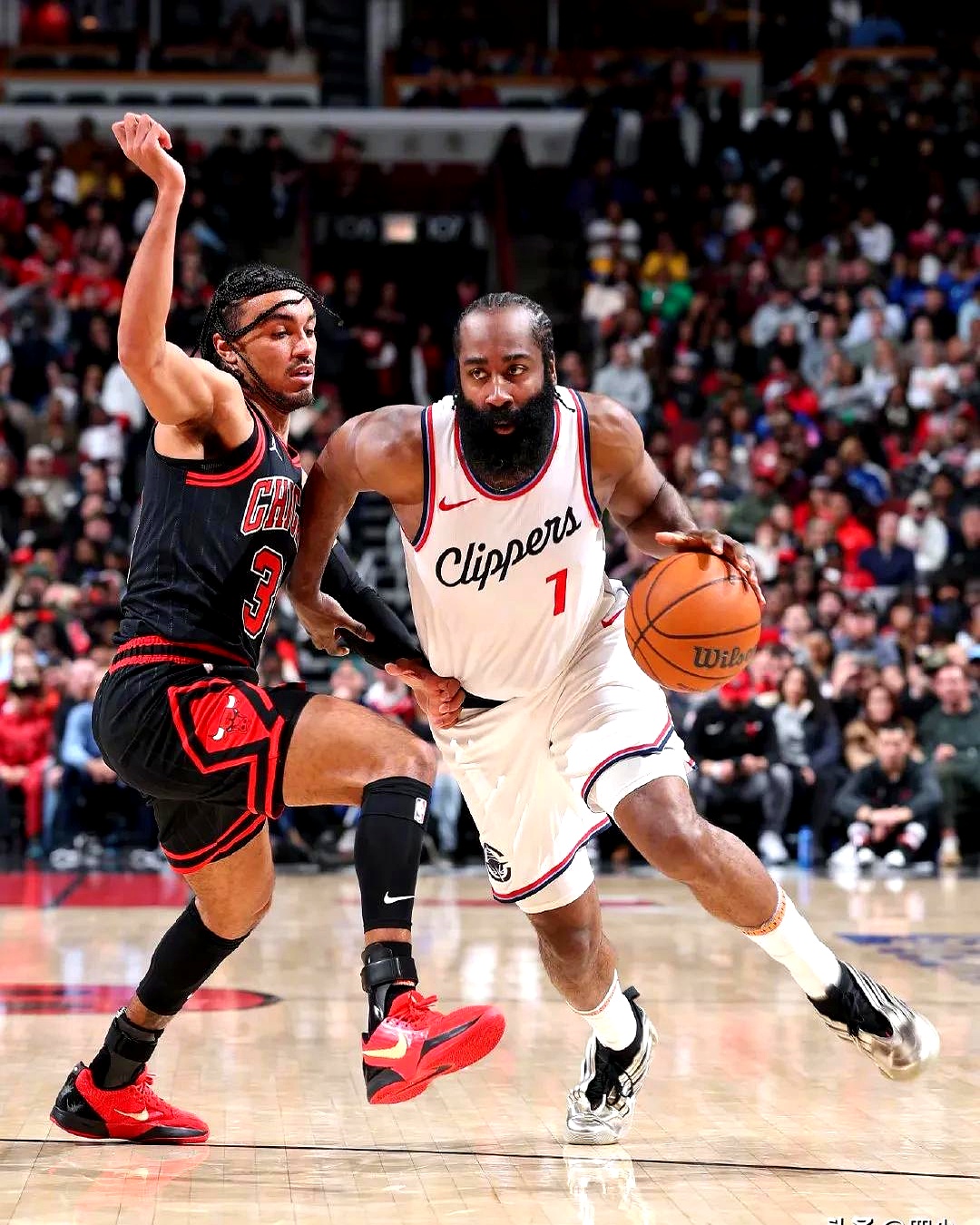 开云体育平台APP-公牛队球队整体表现出色，取得大胜