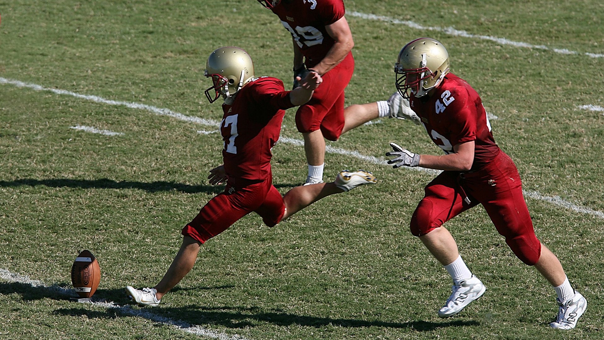 法比尼奥引爆全场，丹麦战术完胜强势击沉乌克兰