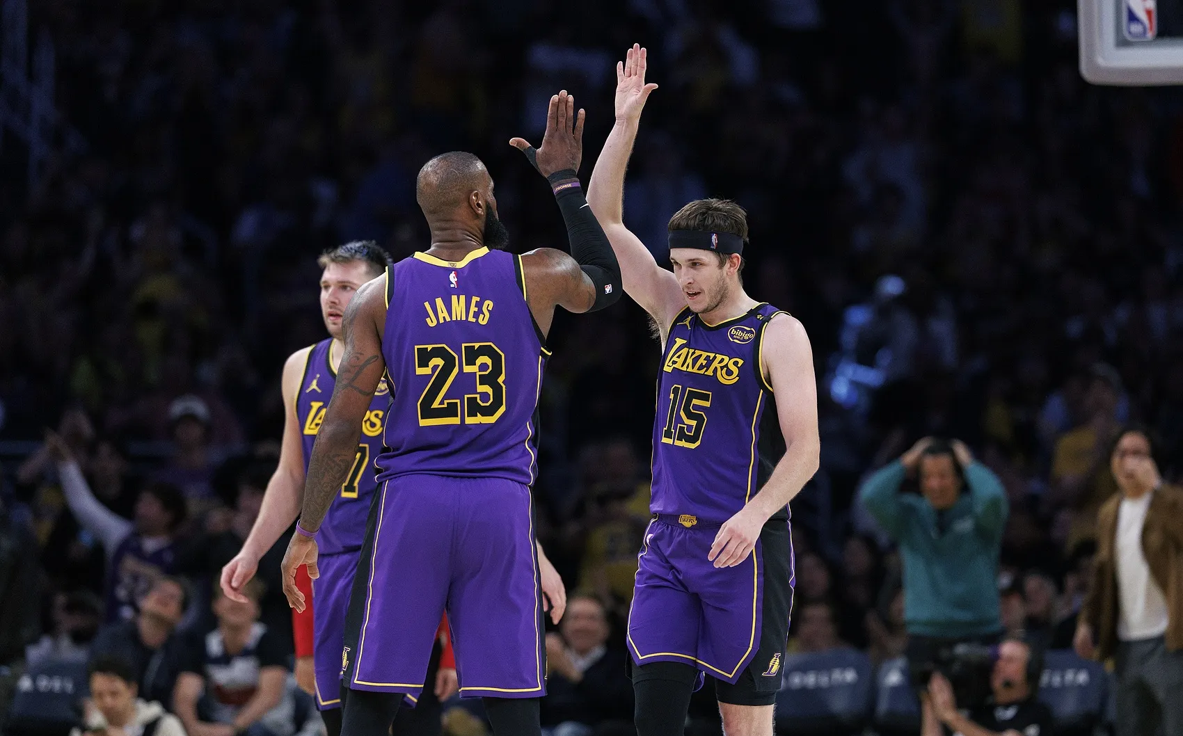 F1年度争冠焦点战，勇士收割鹈鹕