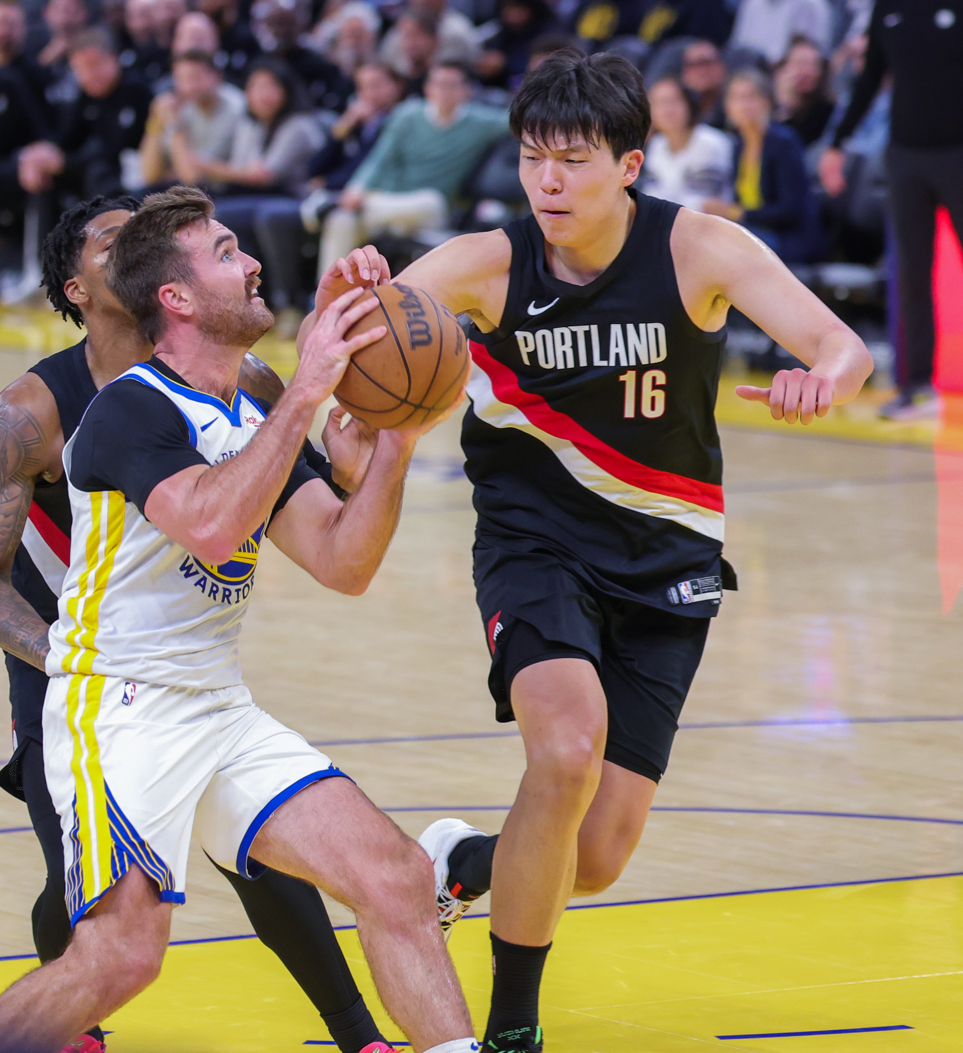 F1年度争冠焦点战，勇士收割鹈鹕