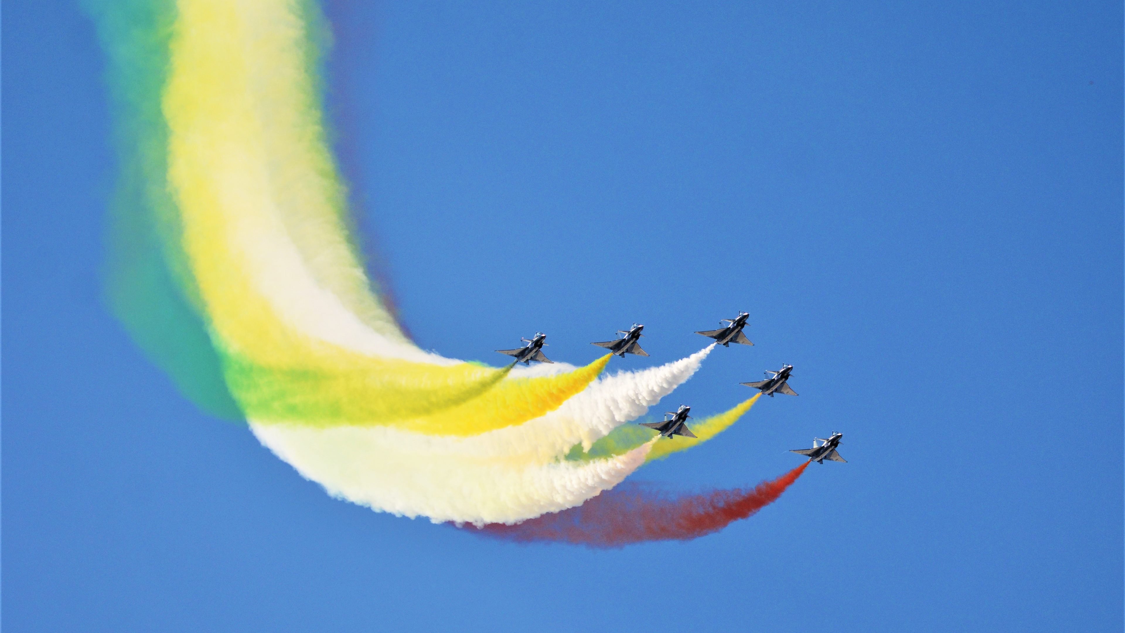 数据爆炸！字母哥空砍豪华三双，广厦队爆冷击败热火