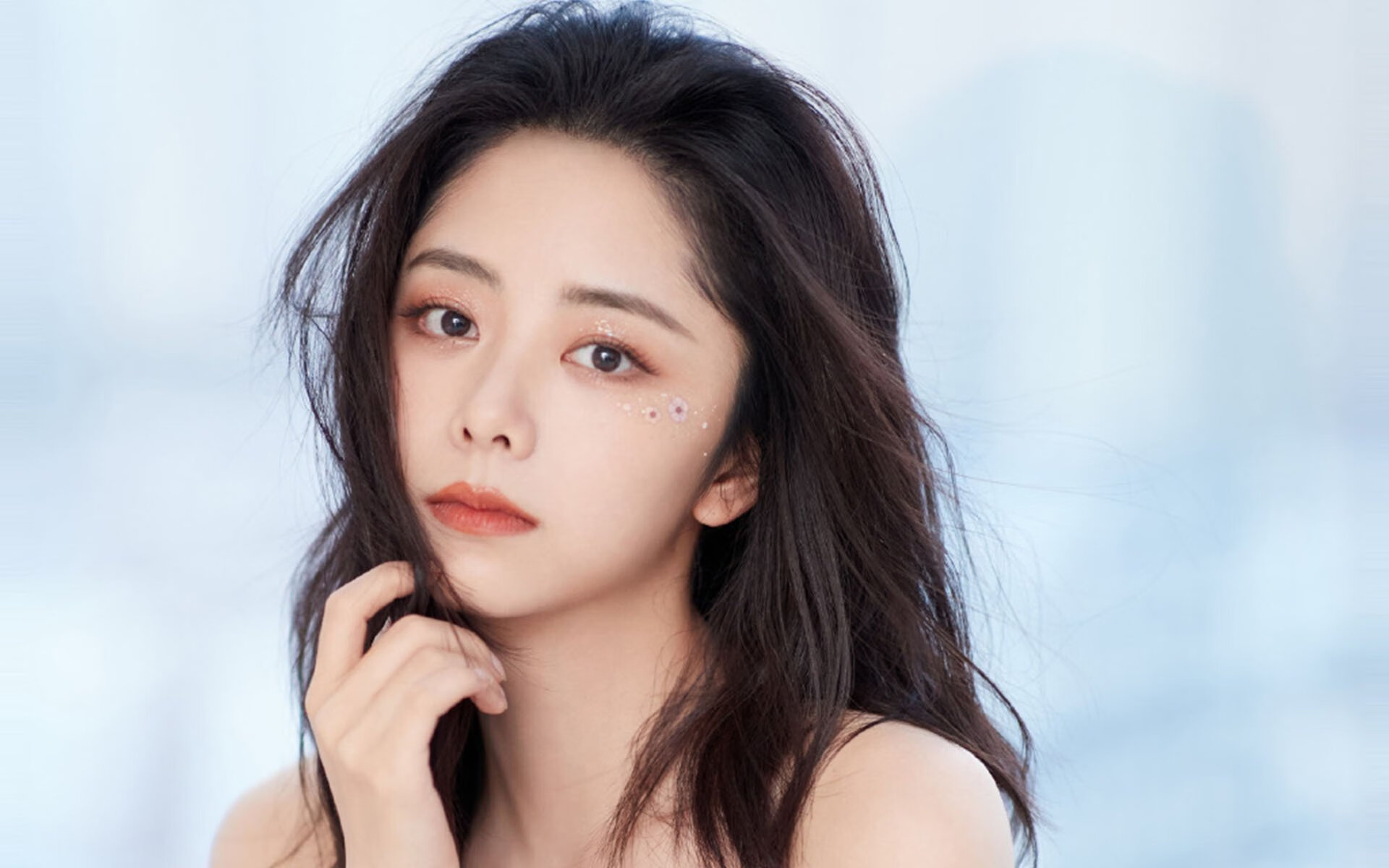 足球智慧的双重奏，格纳布里爆发与哥伦比亚战术压制西班牙的启示